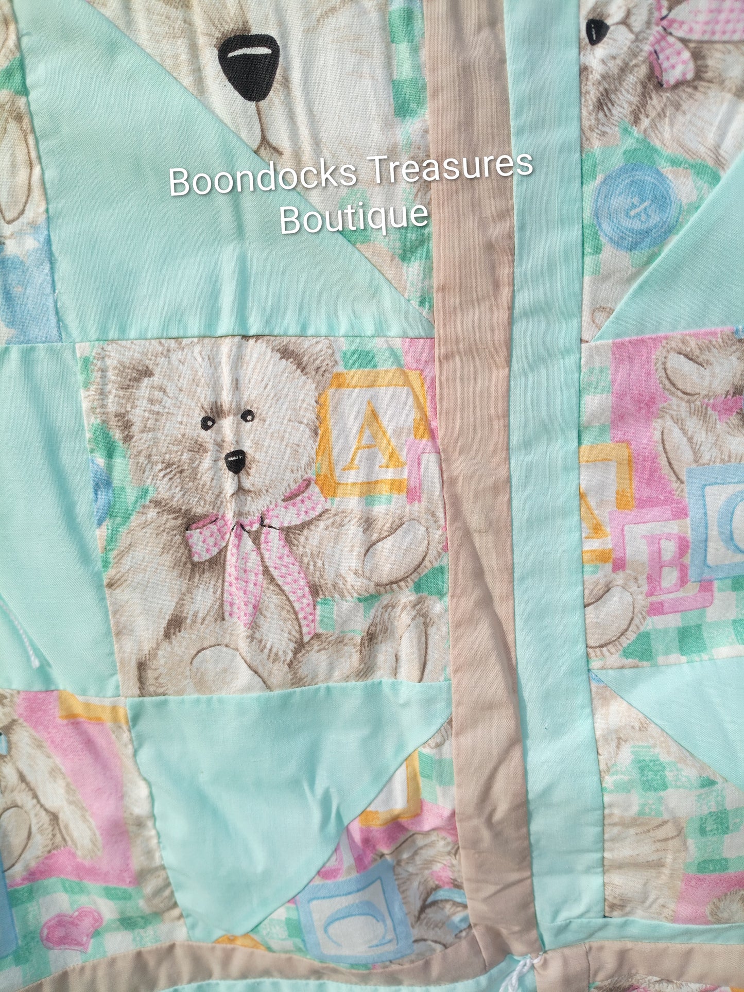 Vintage Fabric "Baby Bears" handmade cotton and flannel quilt for baby or toddler