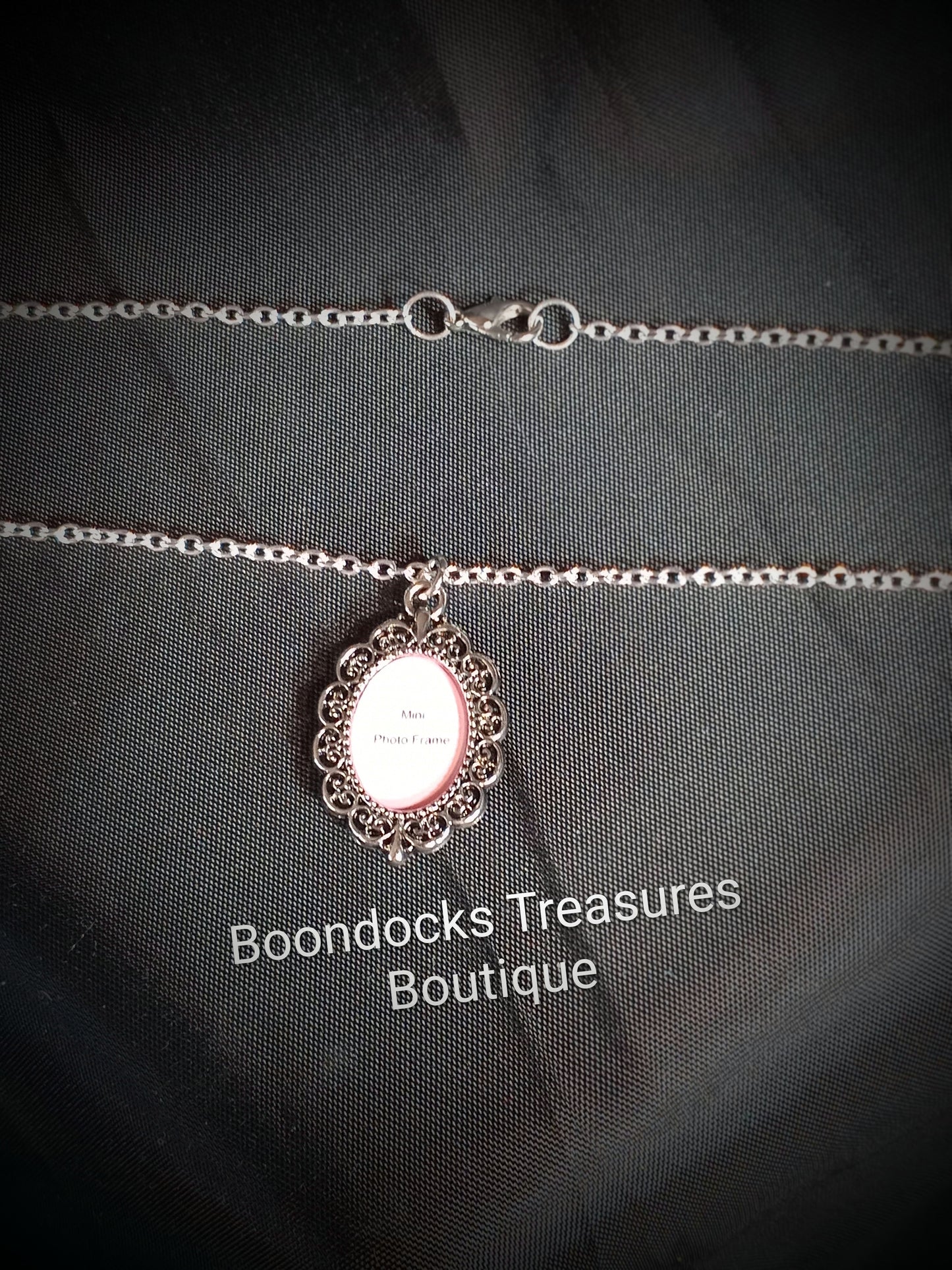 Silver Oval photo locket pendant necklace