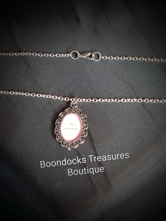 Silver Oval photo locket pendant necklace